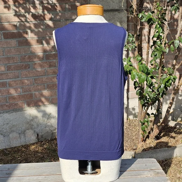 Athleta navy blue vented workout top - Picture 3 of 5